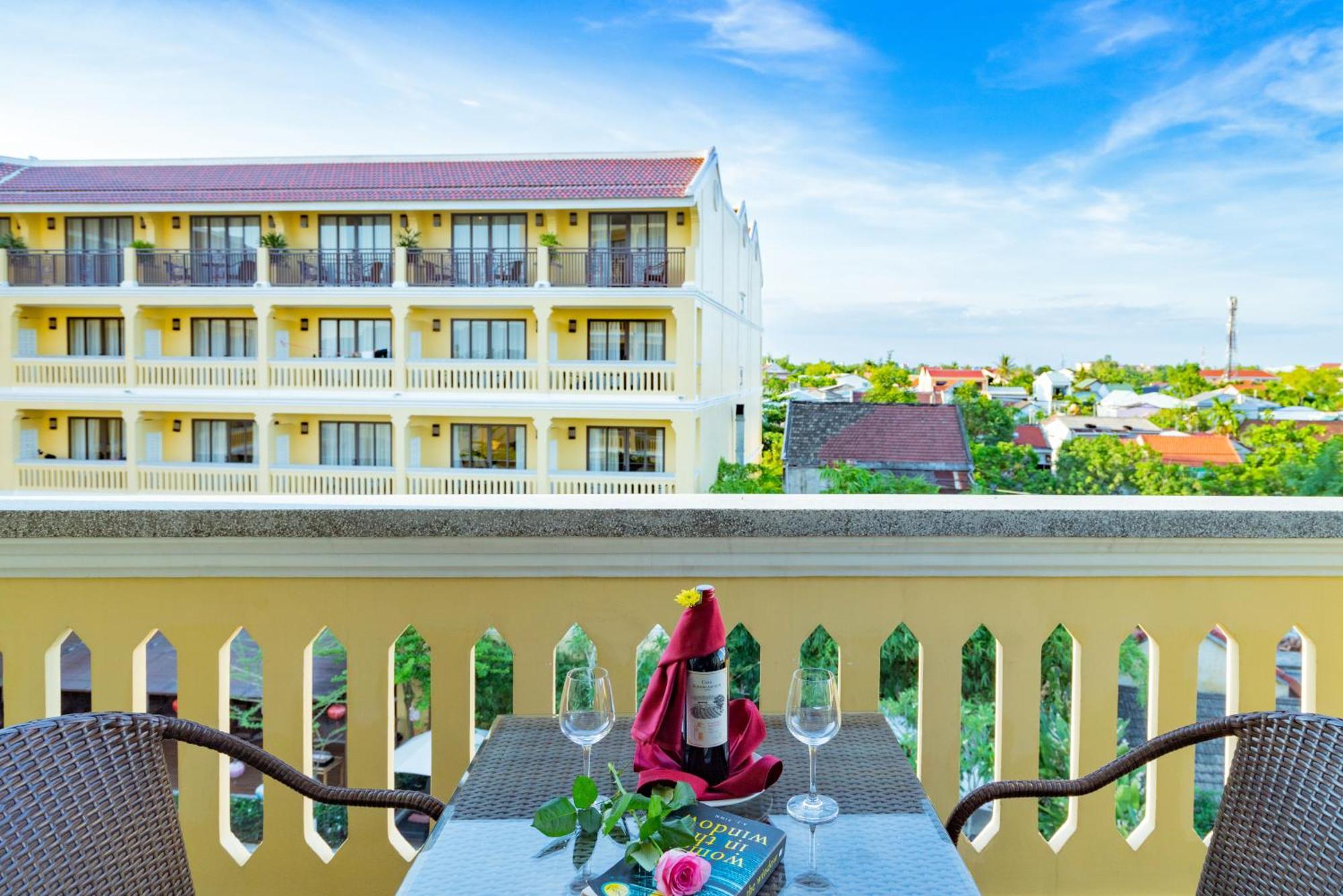 Hoi An Central Boutique Hotel & Spa Exterior photo