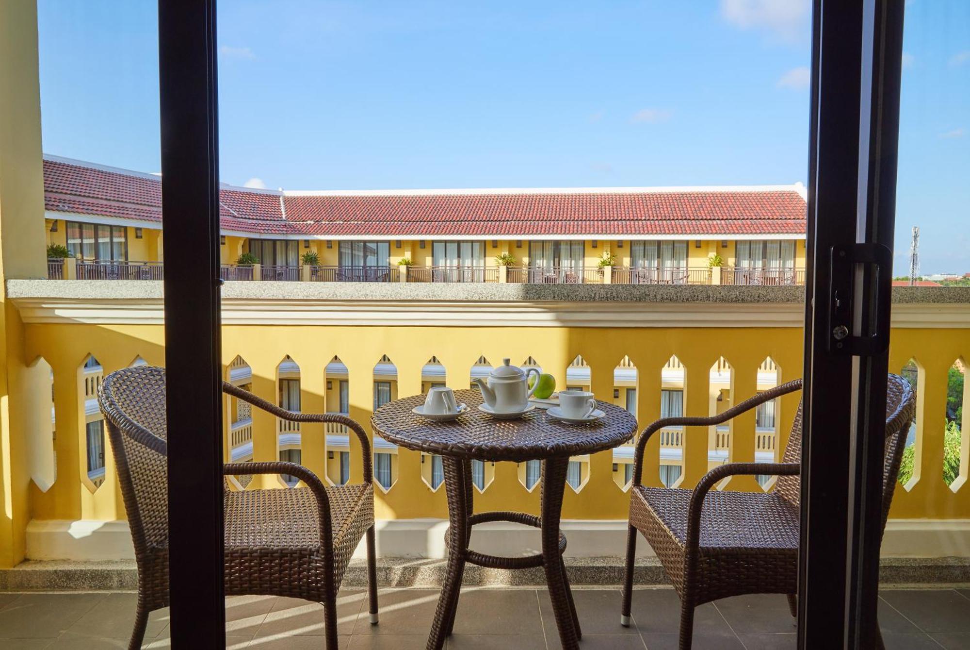 Hoi An Central Boutique Hotel & Spa Exterior photo
